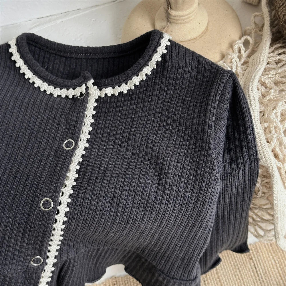 -ベビーカーディガン ペプラムフリルレース縁取り長袖カーディガンジャケット 2カラー【mh0006712】 - mamahalo shop - カーディガン・パーカー -  べビー服 - 子供服 - 男の子 - 女の子