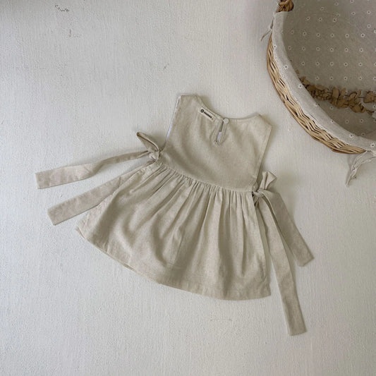 -ベビーワンピース ノースリーブエプロンドレス 重ね着 フラワー花柄刺繍【mh0006331】 - mamahalo shop - ノースリーブワンピース -  べビー服 - 子供服 - 男の子 - 女の子