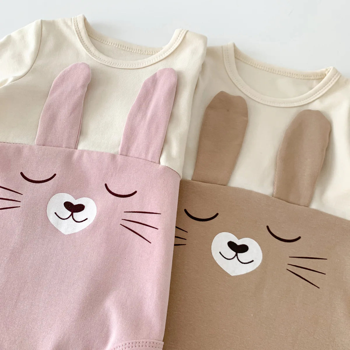 -ベビー うさぎ うさ耳 バニー ドッキング 半袖 ロンパース 耳帽子 セット ピンク アプリコット ユニセックス【mh0001994】 - mamahalo shop - 半袖ロンパース -  べビー服 - 子供服 - 男の子 - 女の子