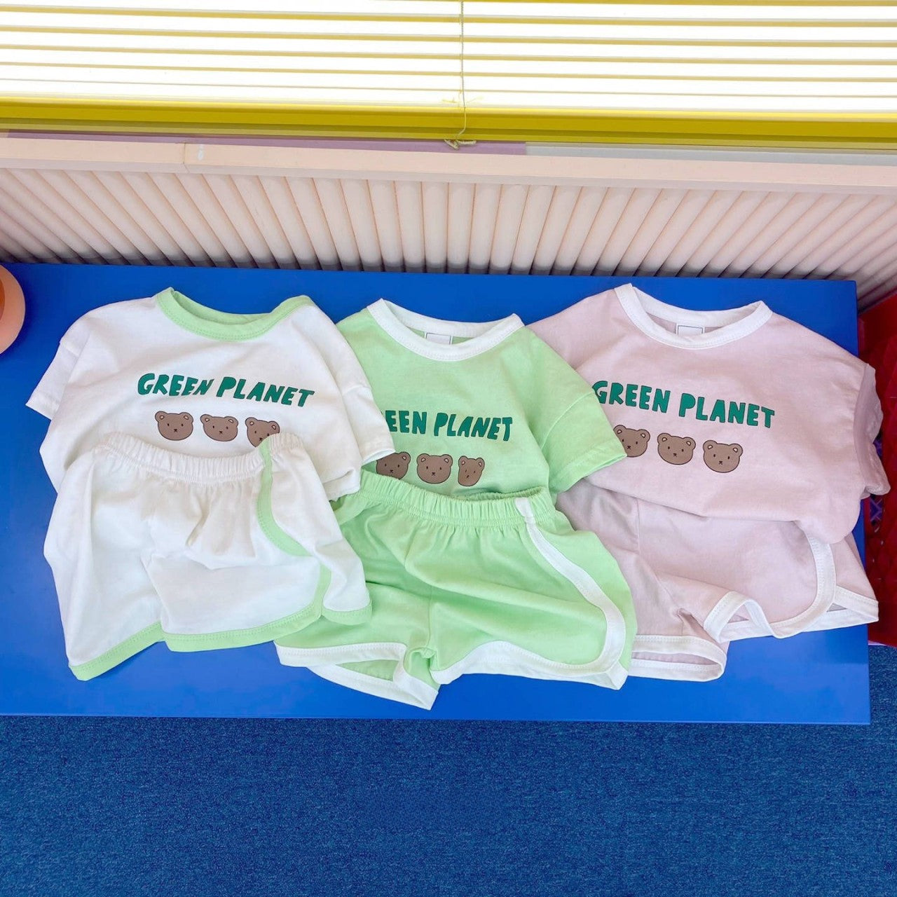 -ベビーセットアップ 2点セット 半袖Tシャツ+ショートパンツ ベアくまプリント 3カラー【mh0005602】 - mamahalo shop - 半袖セットアップ -  べビー服 - 子供服 - 男の子 - 女の子