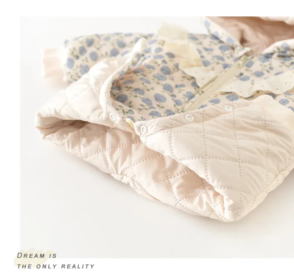 長袖ロンパース ベビーアウタージャンプスーツ キルティングとんがりフーディフラワープリント長袖防寒ロンパース【mh0007601】