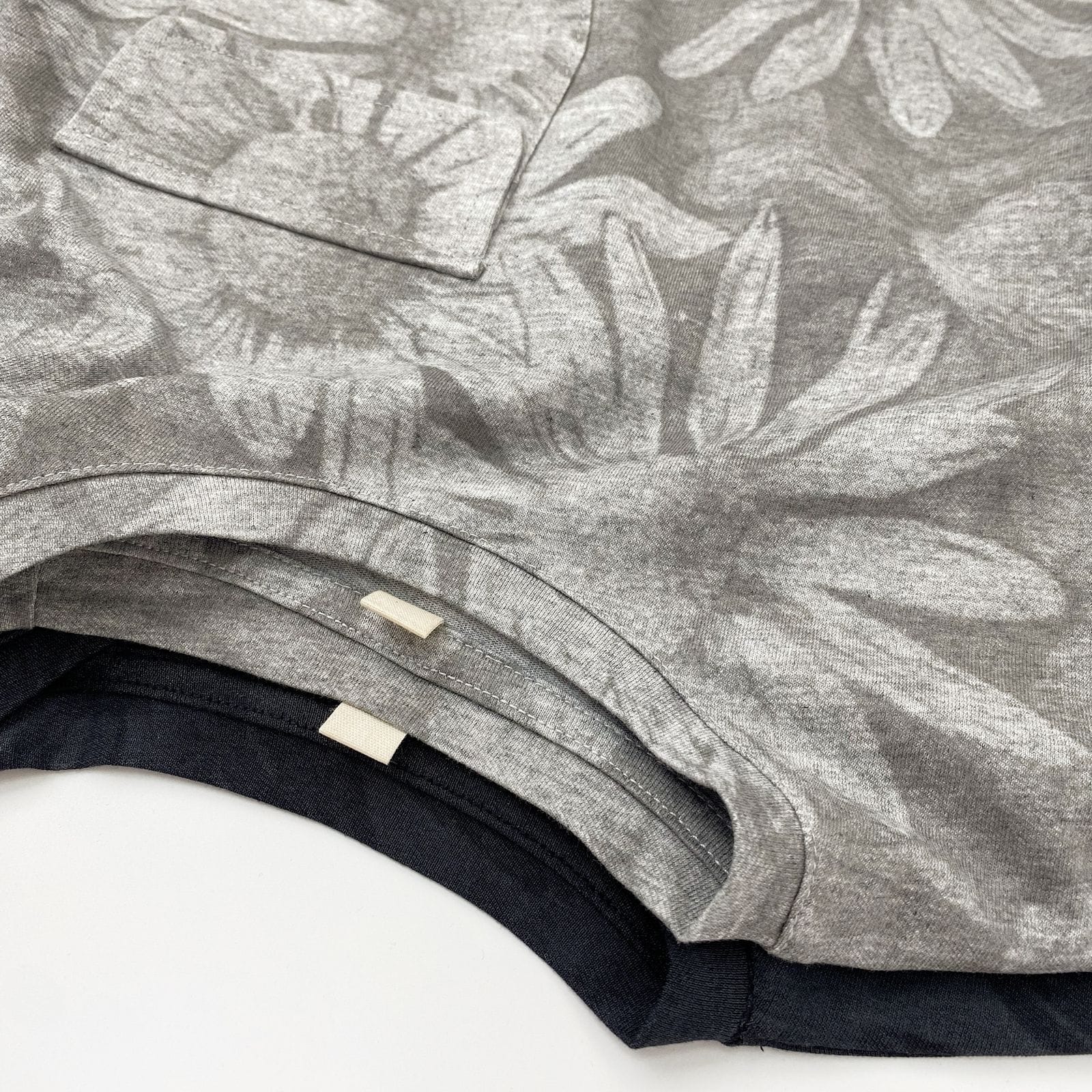 Abstract Daisy Print Tee マーガレット 半袖Tシャツ【mh0013484】 Gikv king 半袖Tシャツ