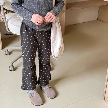 ロングパンツ・スウェットパンツ キッズパンツ フラワープリントフレアブーツカットパンツ 2カラー【mh0006930】
