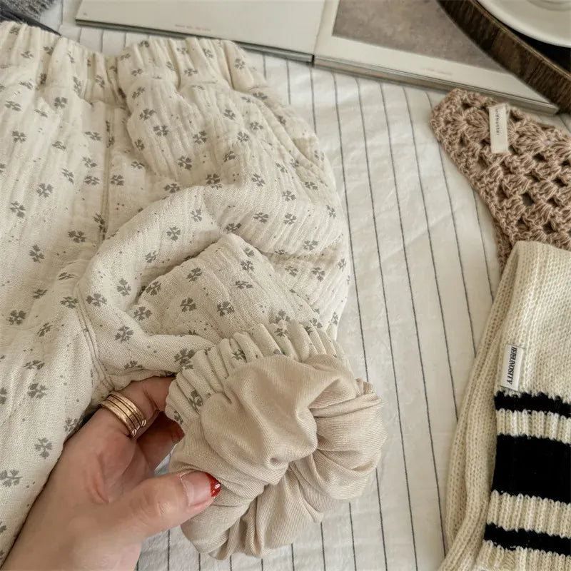 ロングパンツ・スウェットパンツ キッズパンツ フラワープリントキルティング厚手防寒パンツ 2カラー【mh0007238】