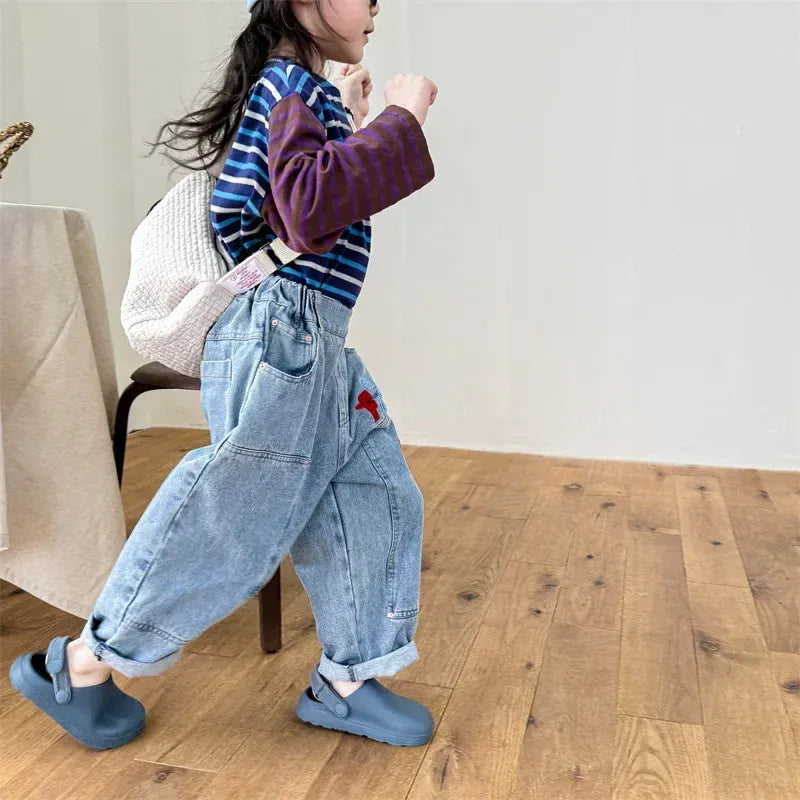 デニムパンツ キッズパンツ 刺繍ワッペンパッチルーズロングデニムパンツジーンズ 2カラー【mh0007539】