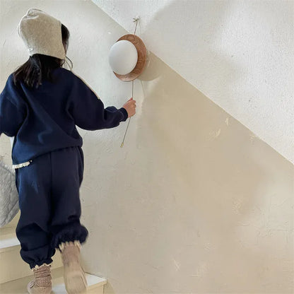 長袖セットアップ キッズセットアップ 2点セット フリルアクセント裏フリース長袖スウェットシャツ+ロングスウェットパンツ【mh0007765】