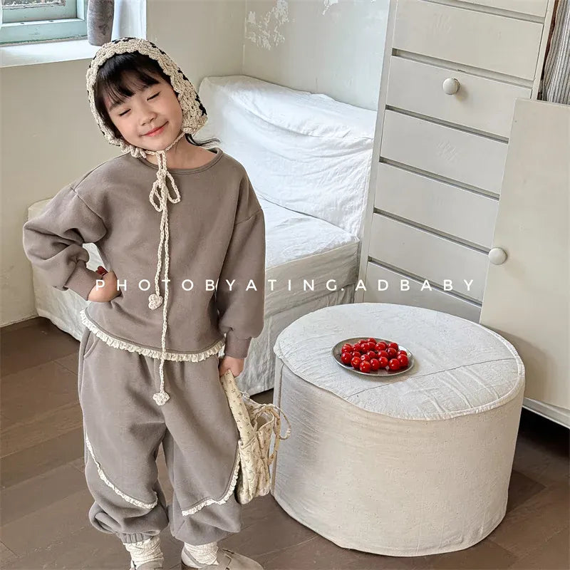 長袖セットアップ キッズセットアップ 2点セット フリルアクセント裏フリース長袖スウェットシャツ+ロングスウェットパンツ【mh0007765】