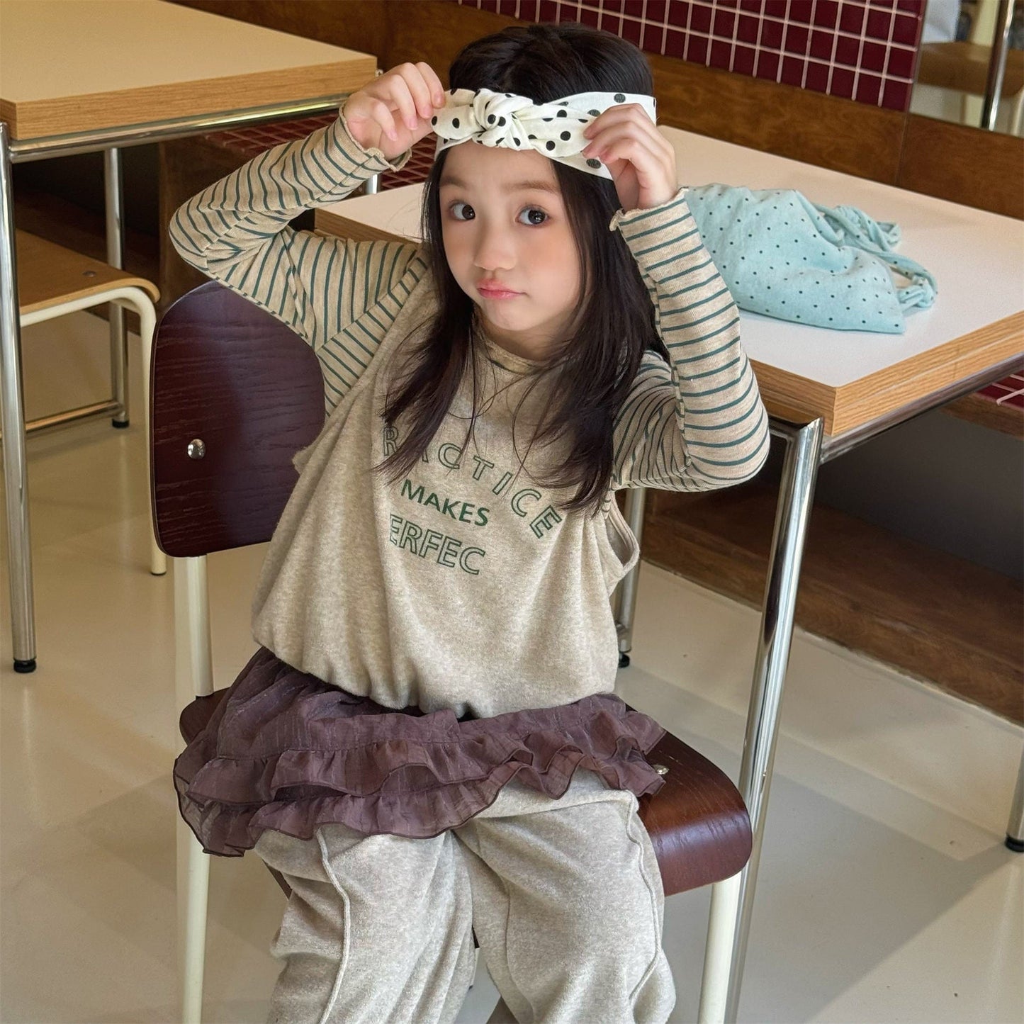 ノースリーブセットアップ ロゴ入りクロップドベスト+スウェットパンツセットアップ 2点セット【mh0010916】