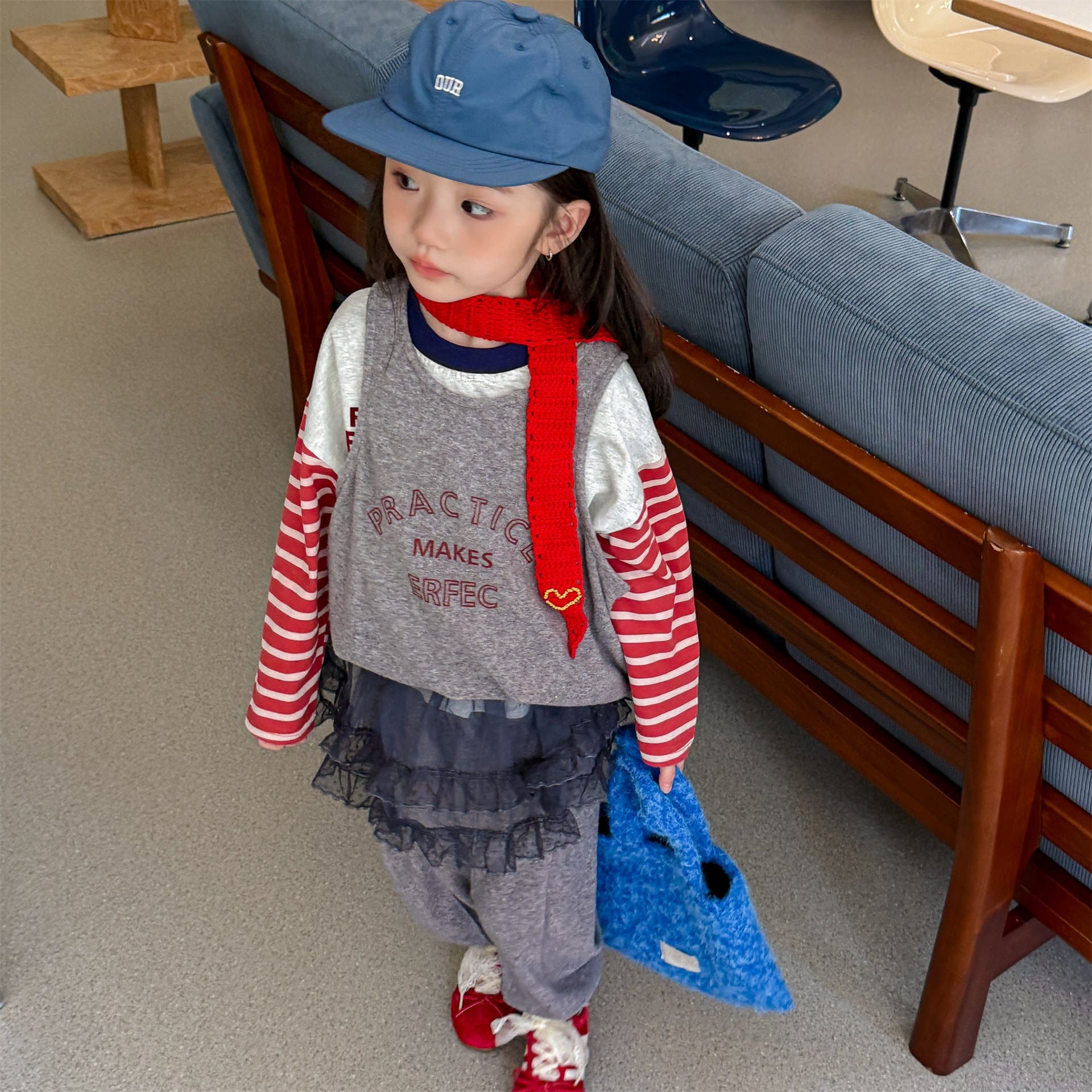 ノースリーブセットアップ ロゴ入りクロップドベスト+スウェットパンツセットアップ 2点セット【mh0010916】