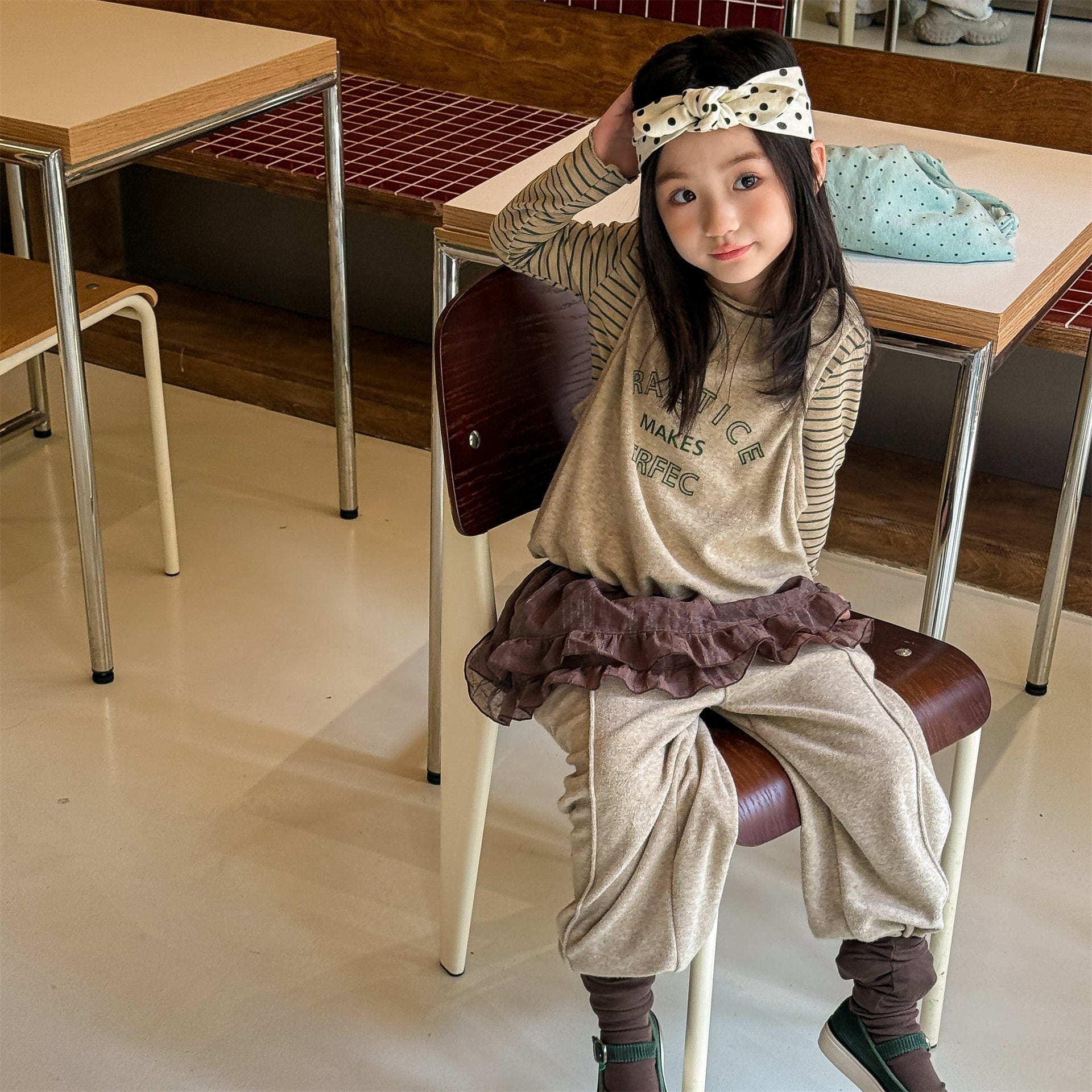 ノースリーブセットアップ ロゴ入りクロップドベスト+スウェットパンツセットアップ 2点セット【mh0010916】