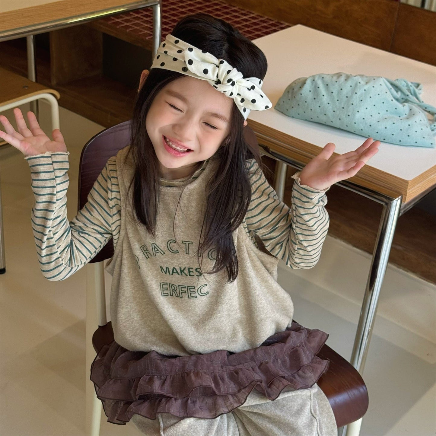 ノースリーブセットアップ ロゴ入りクロップドベスト+スウェットパンツセットアップ 2点セット【mh0010916】