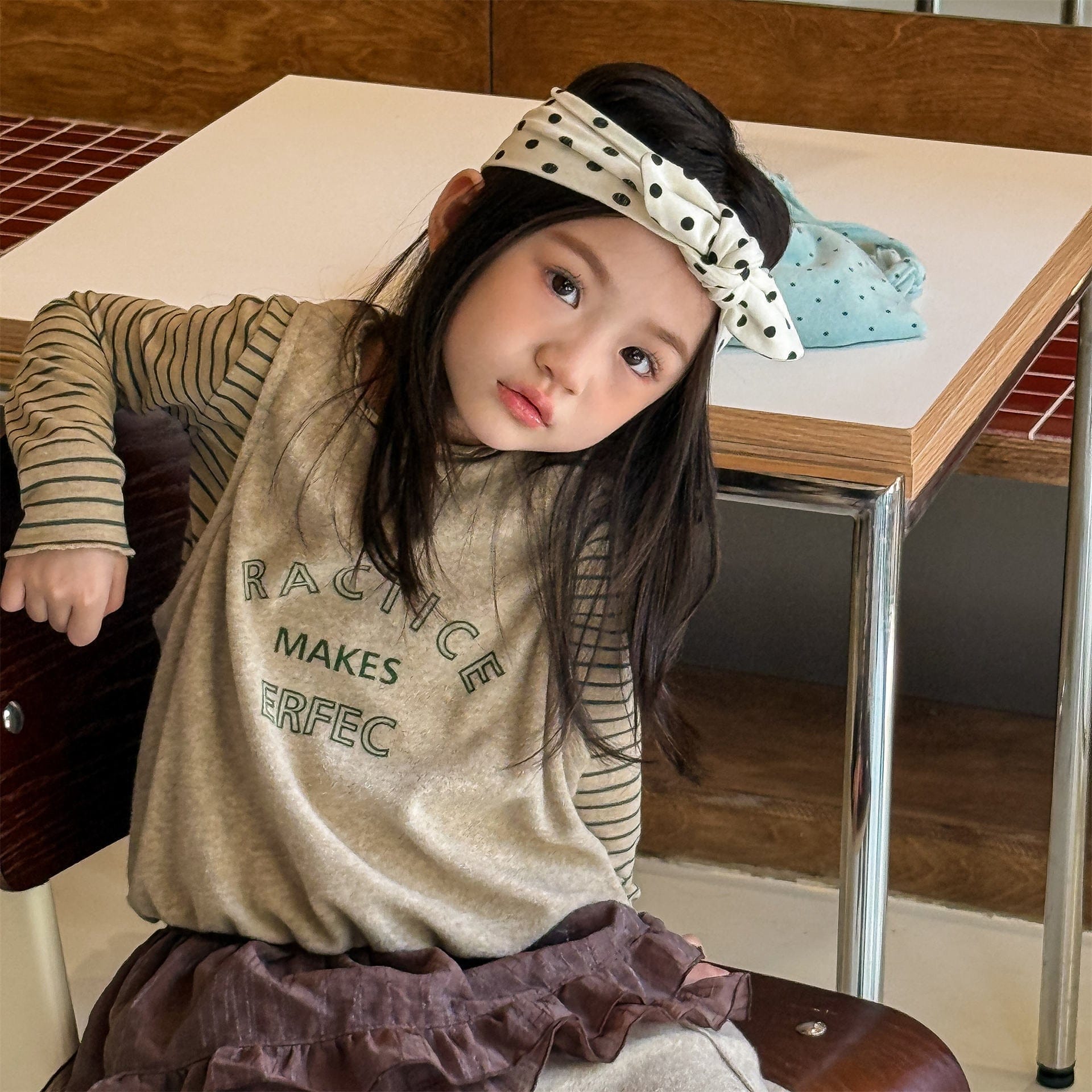 ノースリーブセットアップ ロゴ入りクロップドベスト+スウェットパンツセットアップ 2点セット【mh0010916】