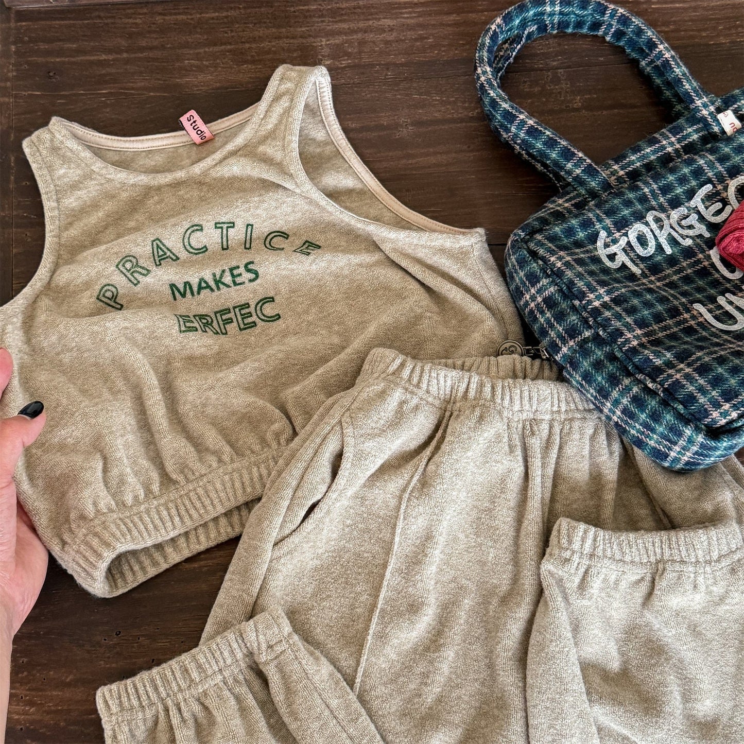 ノースリーブセットアップ ロゴ入りクロップドベスト+スウェットパンツセットアップ 2点セット【mh0010916】