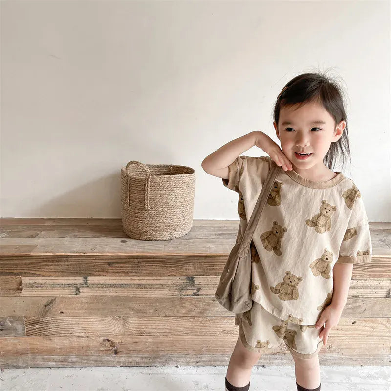 半袖セットアップ キッズセットアップ 2点セット 半袖Tシャツ+ショートパンツ ベアくまプリント 2カラー【mh0006147】