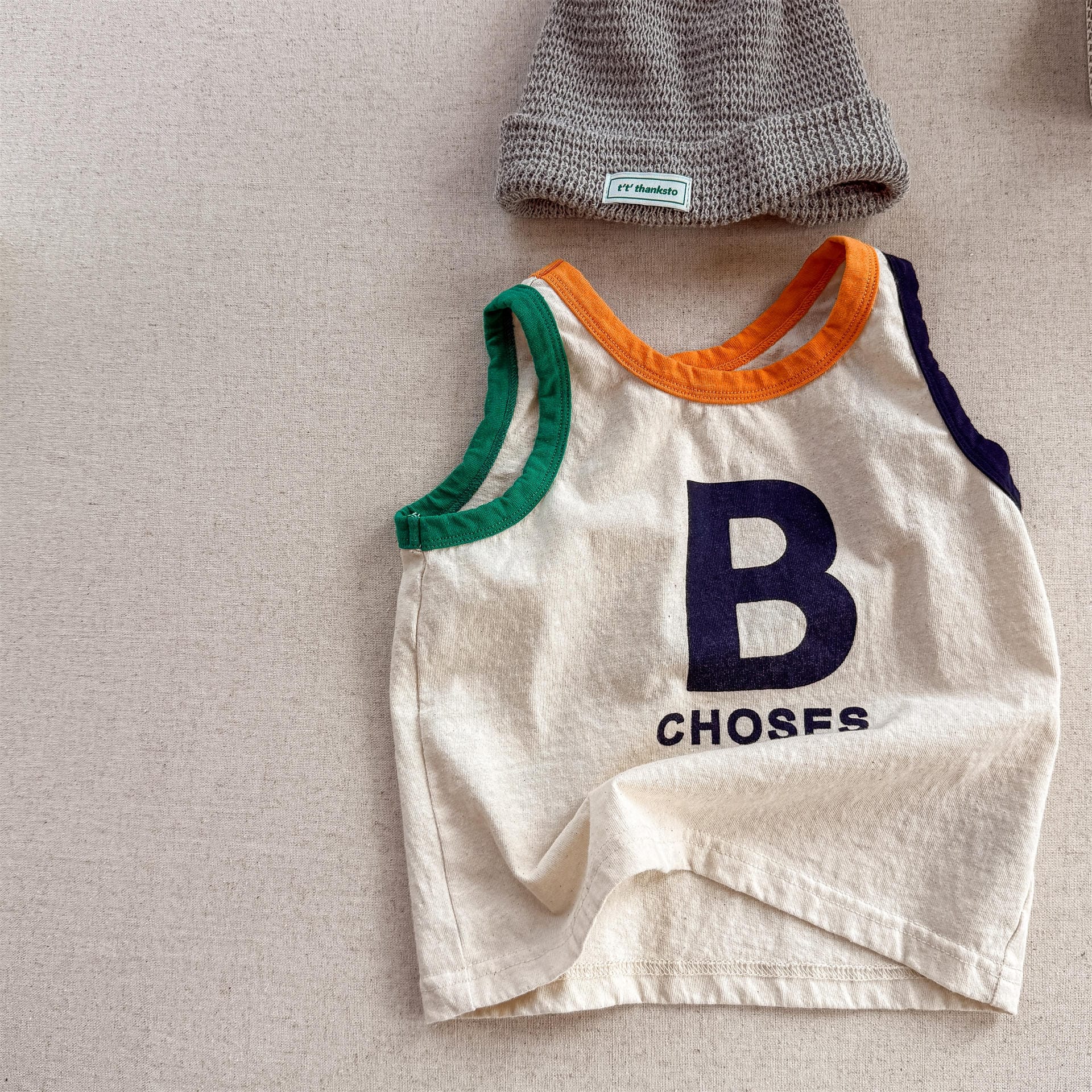 タンクトップ・キャミソール・ノースリーブトップス Beige / 80cm カラフルロゴノースリーブTシャツ【mh0010142】