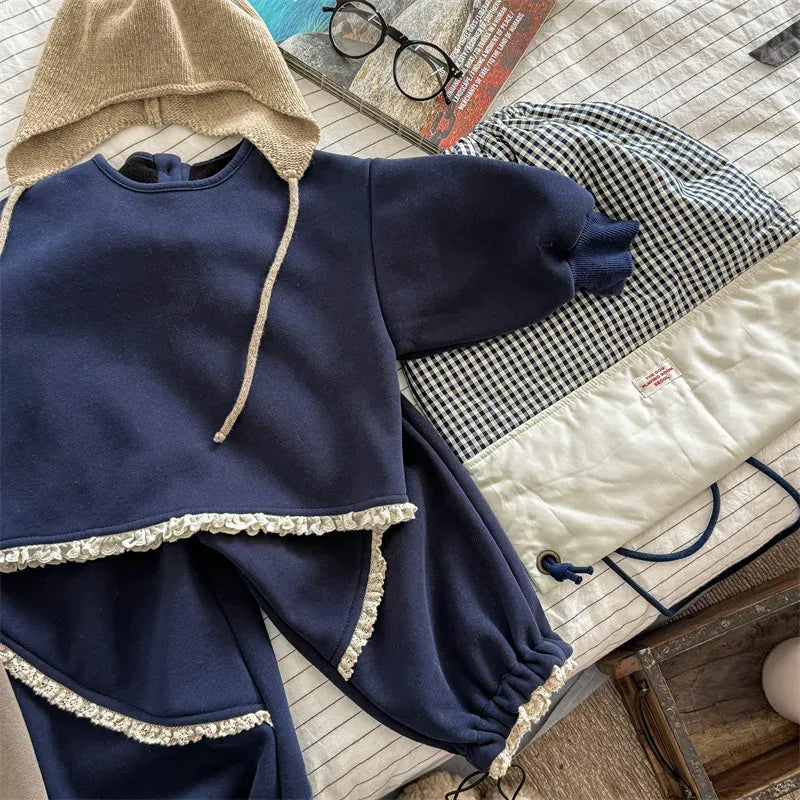 長袖セットアップ Blue / 3T  100CM キッズセットアップ 2点セット フリルアクセント裏フリース長袖スウェットシャツ+ロングスウェットパンツ【mh0007765】