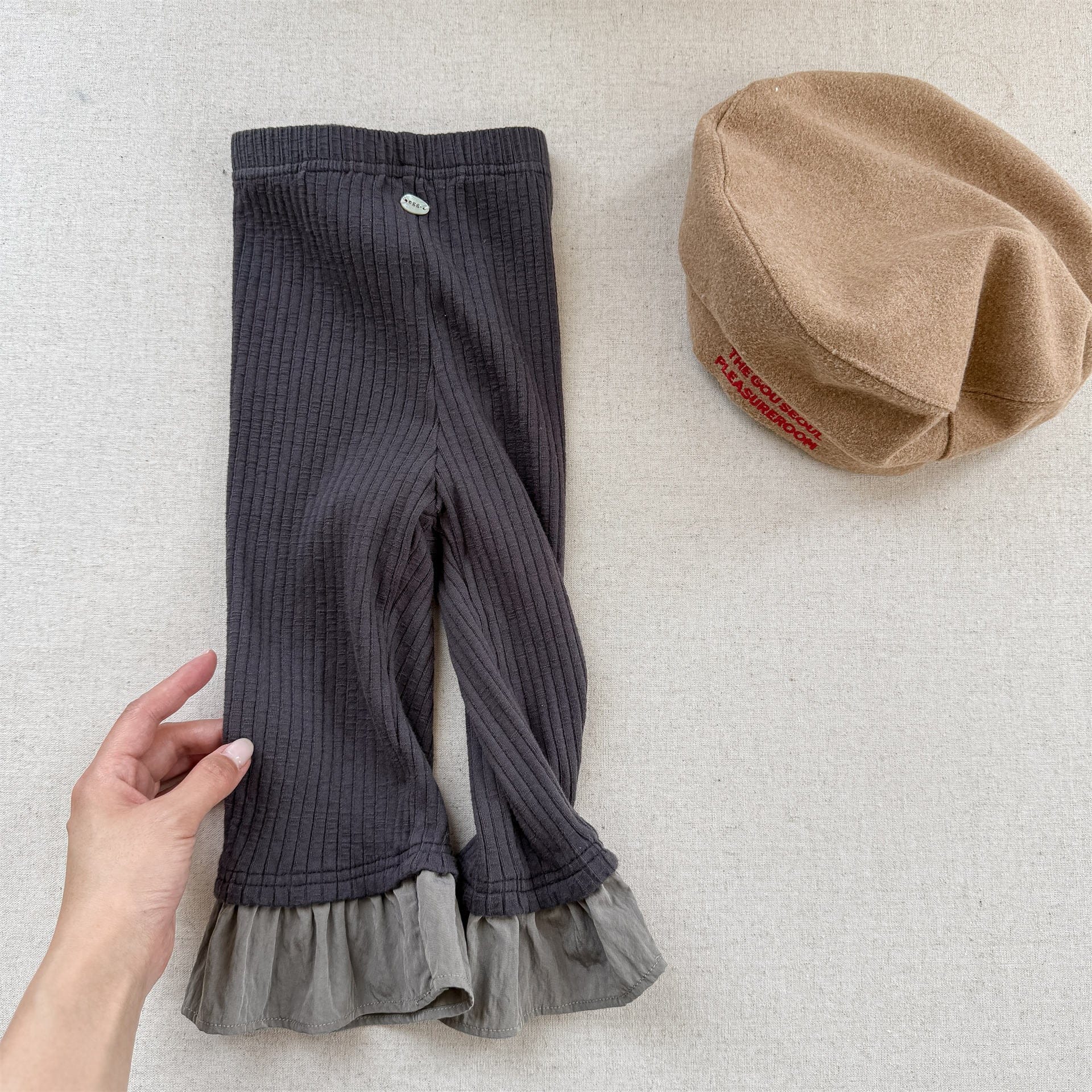 レギンスパンツ Dark Gray / 80cm 裾フリルフレアレギンスパンツ【mh0010623】