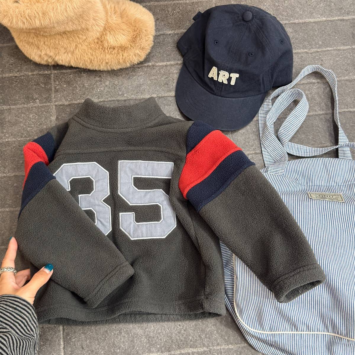 トレーナー・フーディ Gray / 80cm 長袖フリース プルオーバー ナンバーワッペン ハイネック スリーブデザイン【mh0011409】