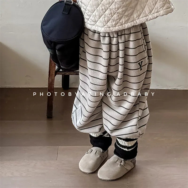 ロングパンツ・スウェットパンツ キッズパンツ ボーダーワッペン裏フリースロングスウェットパンツ【mh0008449】