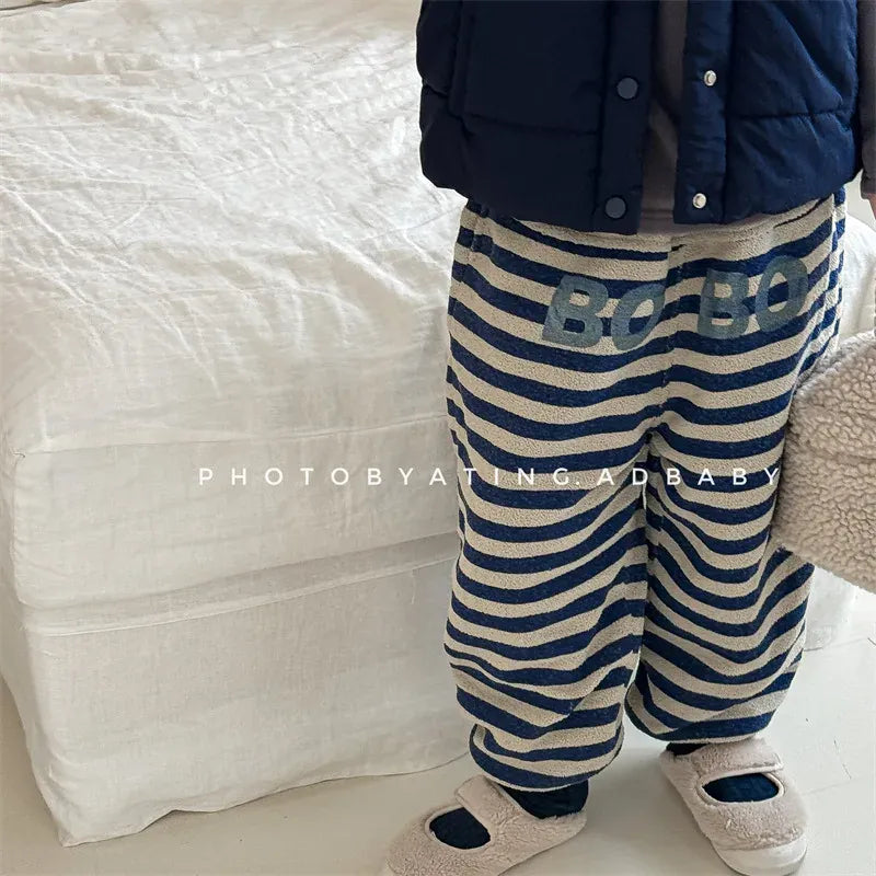 ロングパンツ・スウェットパンツ キッズパンツ ボアフリースボーダーロングスウェットパンツ【mh0008464】