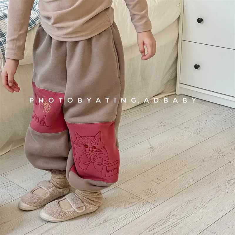 ロングパンツ・スウェットパンツ キッズパンツ ねこキャット刺繍パッチワークロングスウェットパンツ【mh0008473】