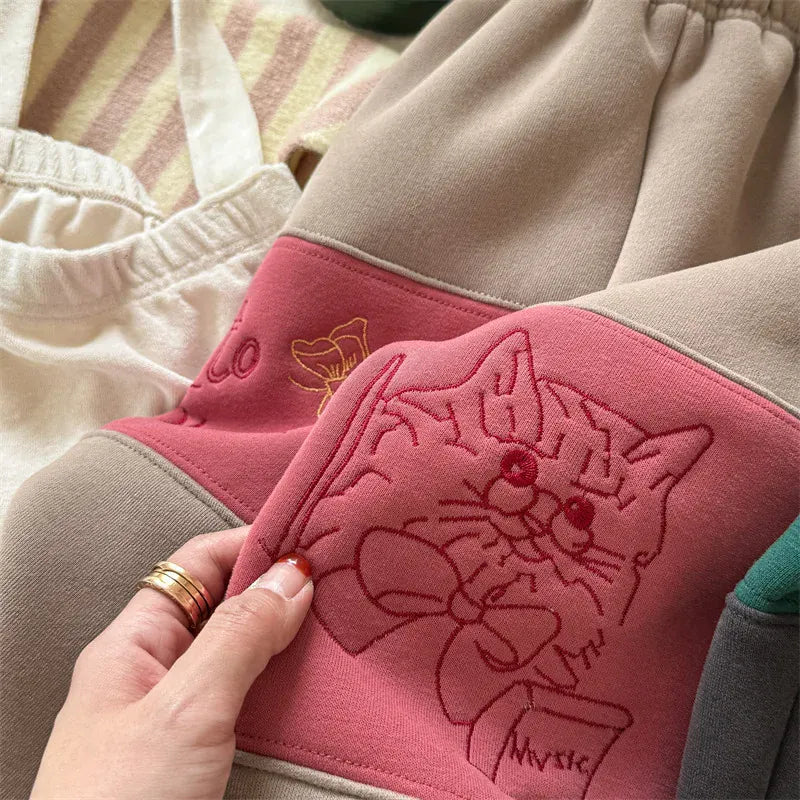 ロングパンツ・スウェットパンツ キッズパンツ ねこキャット刺繍パッチワークロングスウェットパンツ【mh0008473】