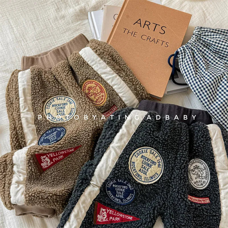 ロングパンツ・スウェットパンツ キッズパンツ ワッペンサイドラインボアフリースロングパンツ【mh0008475】