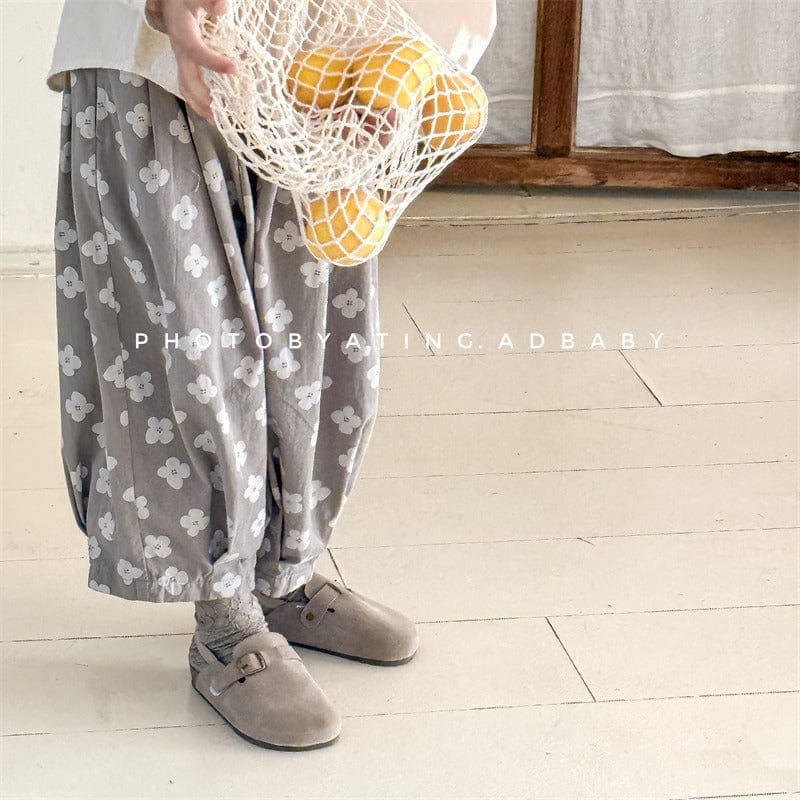 ロングパンツ・スウェットパンツ レトロフラワープリントクロップドタックサルエルパンツ【mh0009391】