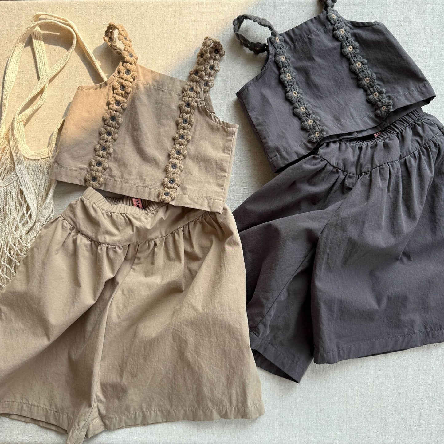 ノースリーブセットアップ フラワーストラップキャミソール+ワイドルーズパンツ【mh0009547】