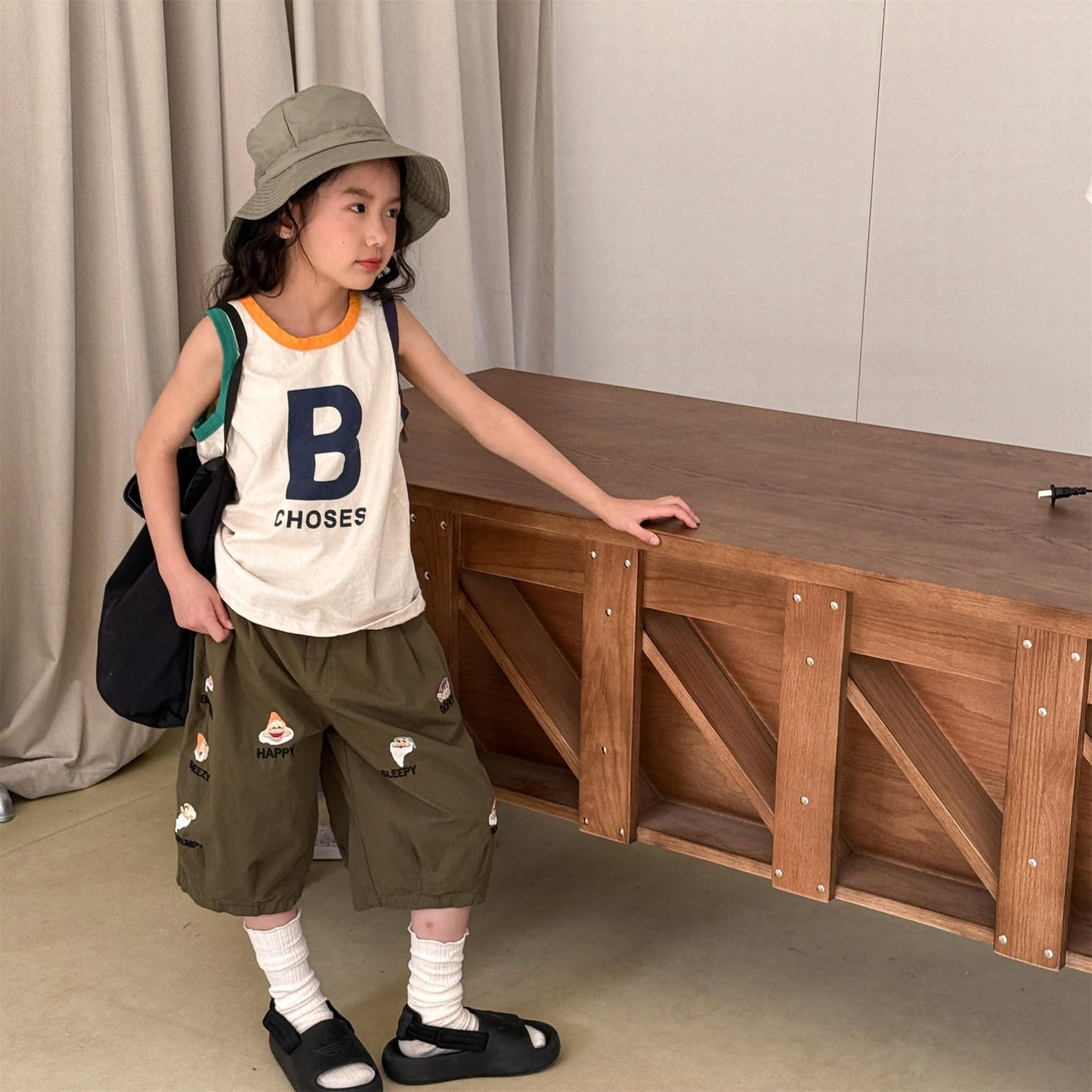 ハーフパンツ・ショートパンツ 小人ドワーフ刺繍バミューダパンツ【mh0009782】