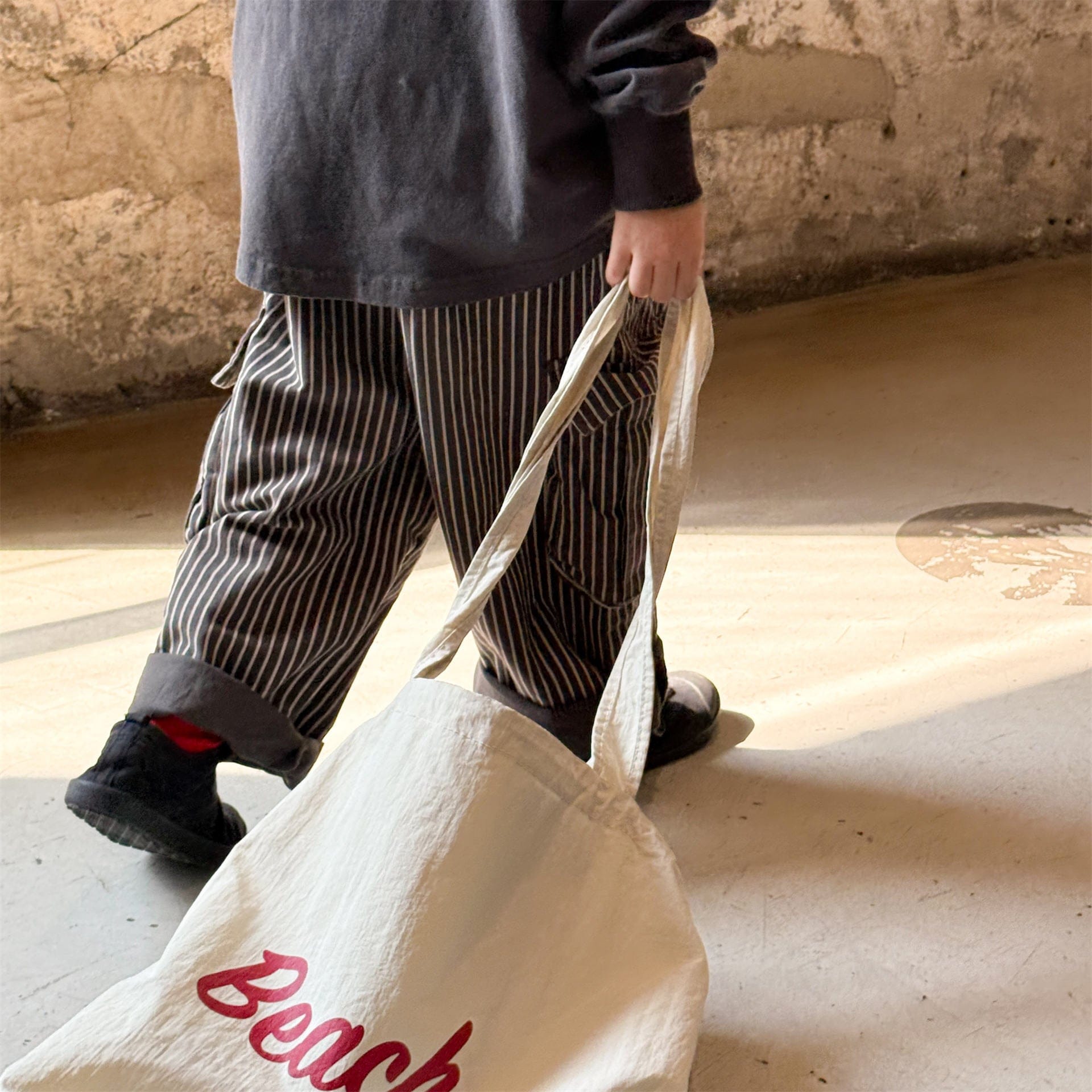 ロングパンツ・スウェットパンツ ワンポイント刺繍ストライプ/無地ワイドルーズカーゴパンツ【mh0010637】