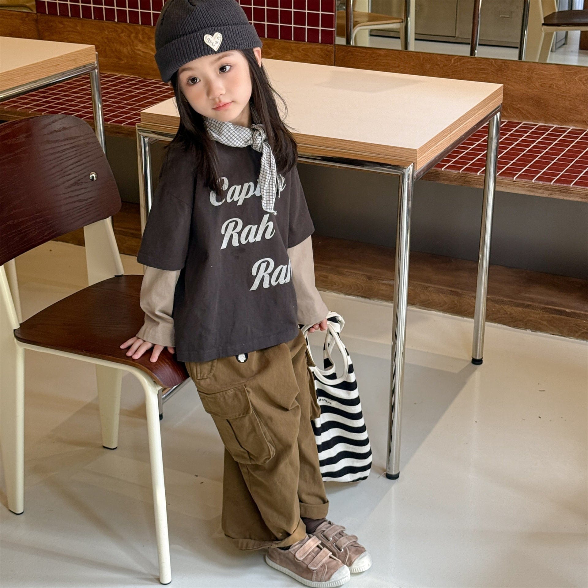 ロングパンツ・スウェットパンツ ワンポイント刺繍ストライプ/無地ワイドルーズカーゴパンツ【mh0010637】