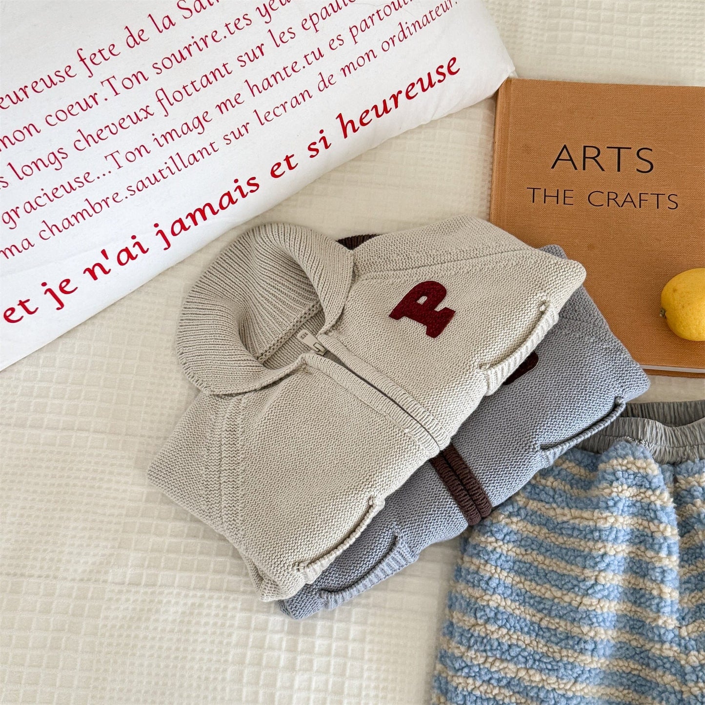 カーディガン・パーカー ワッペン付きジップアップニットカーディガンセーター【mh0010903】