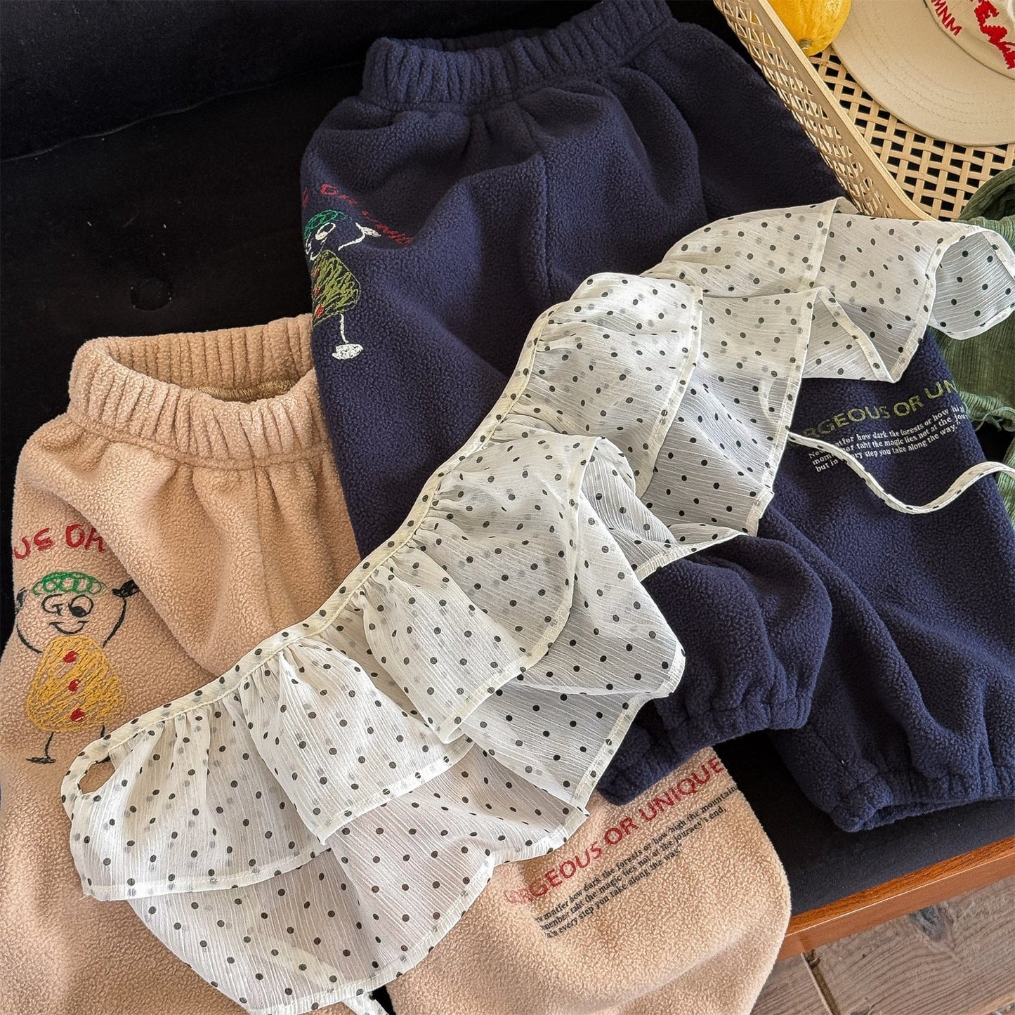 ロングパンツ・スウェットパンツ 刺繍入りコーラルベルベットジョガーパンツ裏起毛あったかボトムス【mh0010911】