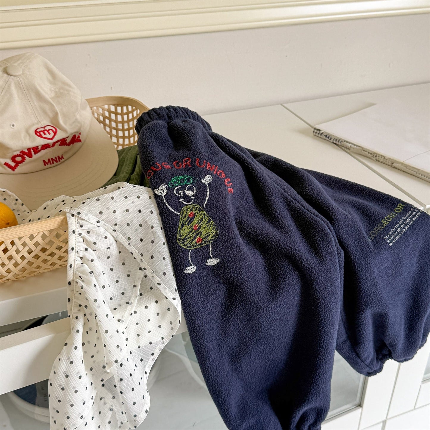 ロングパンツ・スウェットパンツ 刺繍入りコーラルベルベットジョガーパンツ裏起毛あったかボトムス【mh0010911】