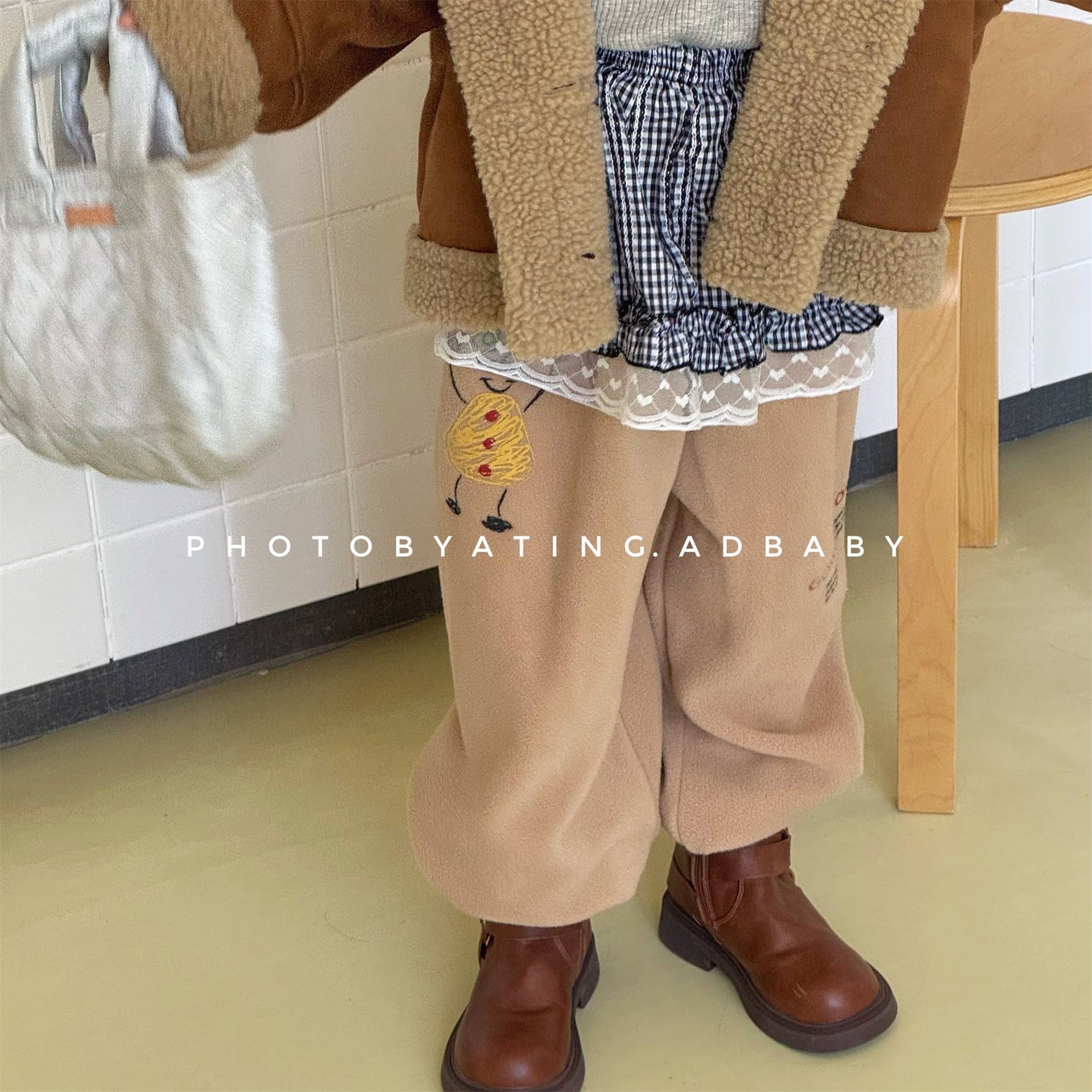 ロングパンツ・スウェットパンツ 刺繍入りコーラルベルベットジョガーパンツ裏起毛あったかボトムス【mh0010911】