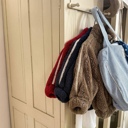 ショートコート・ジャケット・ジャンパー ボアジャケット アウター ジップアップ 腕ライン 刺繍入り もこもこ素材【mh0011398】