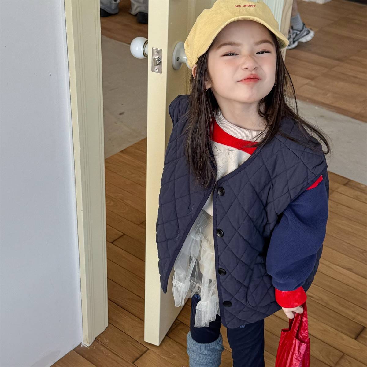 ベスト キルティングベスト ノースリーブ 刺繍ロゴ 中綿入り アウター【mh0011411】