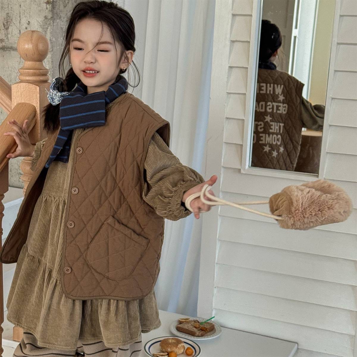 ベスト キルティングベスト ノースリーブ 刺繍ロゴ 中綿入り アウター【mh0011411】