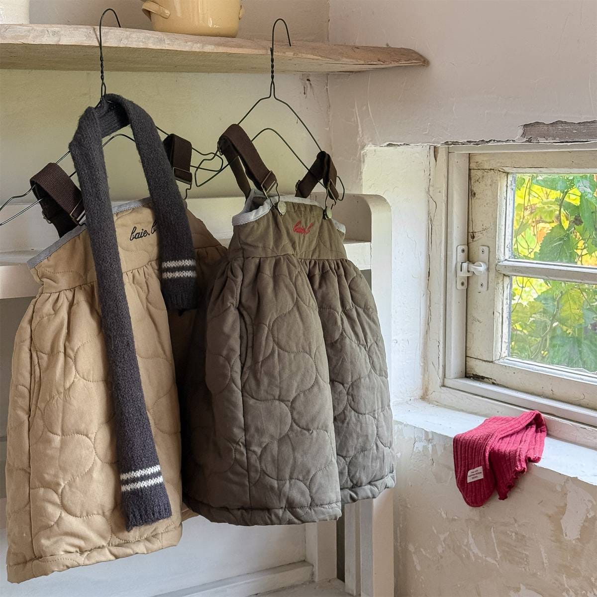 ノースリーブワンピース キルティング サロペットスカート ジャンパースカート 中綿入り【mh0011419】