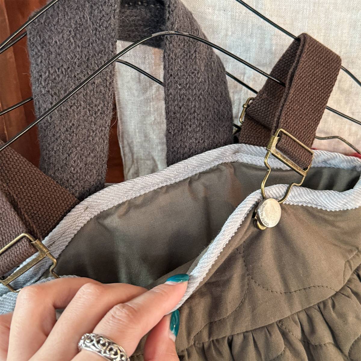 ノースリーブワンピース キルティング サロペットスカート ジャンパースカート 中綿入り【mh0011419】