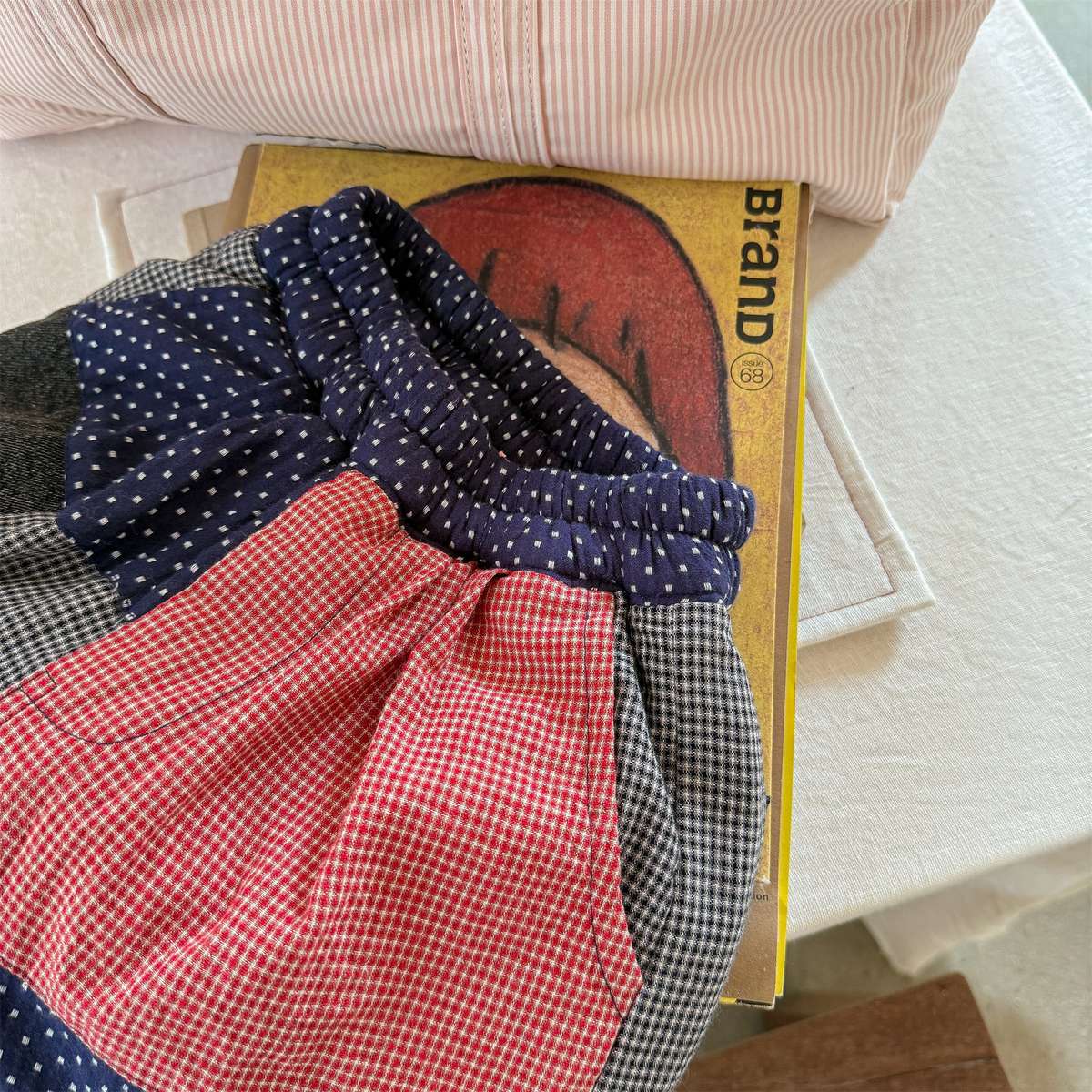 ロングパンツ・スウェットパンツ パッチワークロングパンツ デニム調 キルティング 中綿入り【mh0011424】