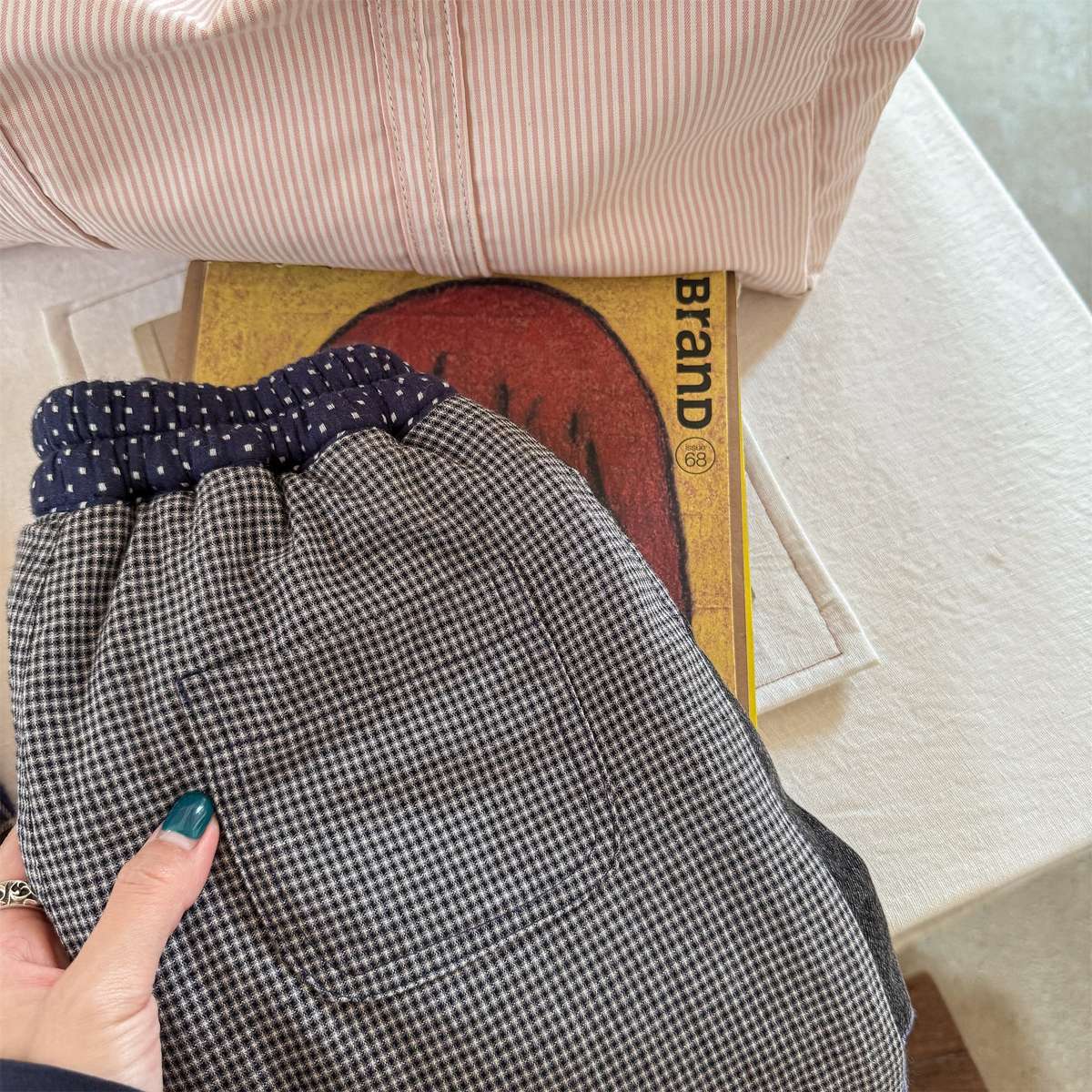 ロングパンツ・スウェットパンツ パッチワークロングパンツ デニム調 キルティング 中綿入り【mh0011424】