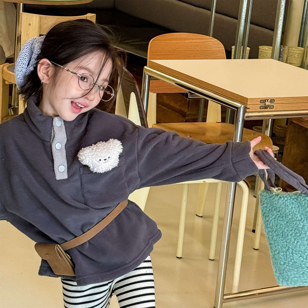 トレーナー・フーディ フリースプルオーバー ハイネック スナップボタン もこもこワッペン【mh0011428】