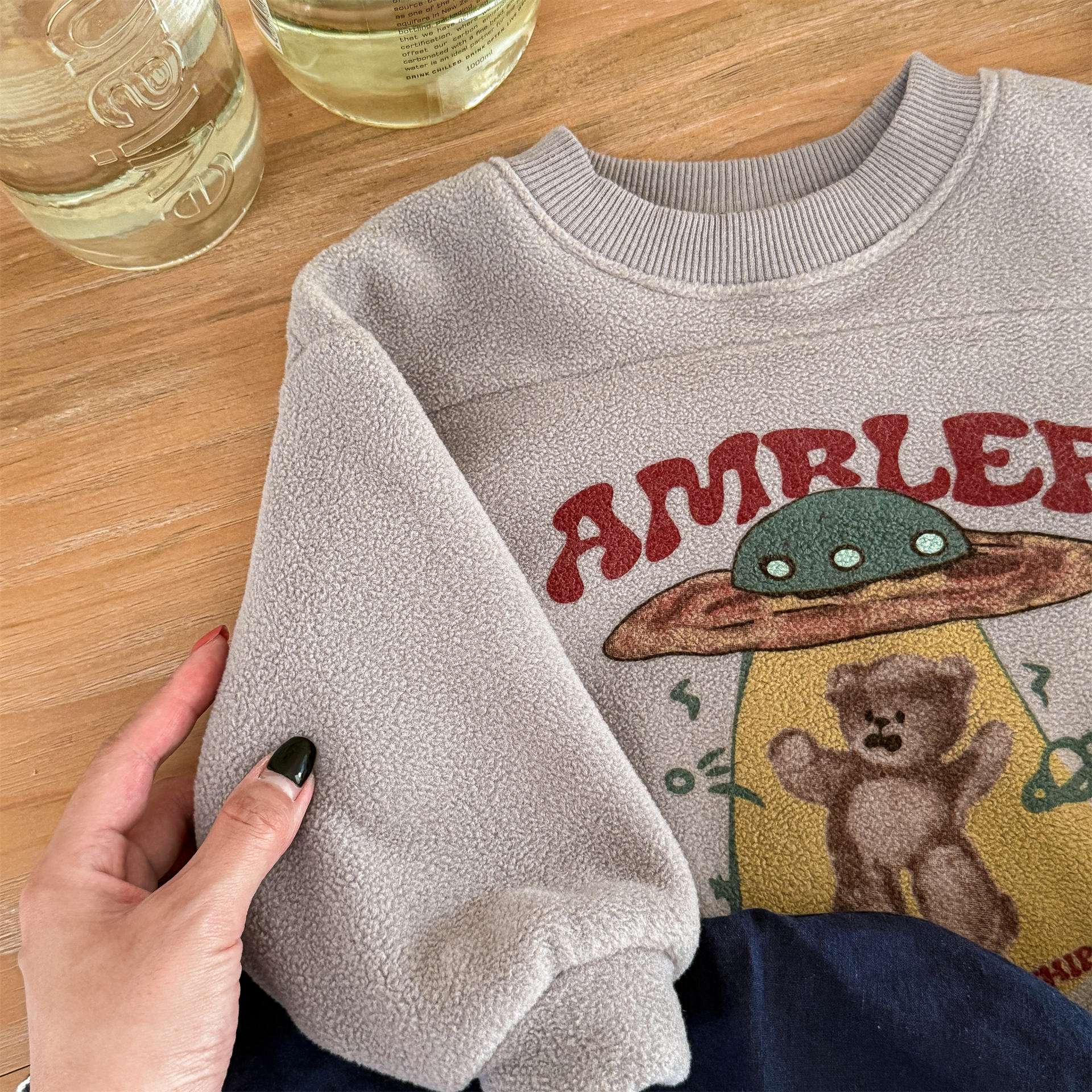 トレーナー・フーディ 長袖フリーススウェット プリント トレーナー ゆるシルエット【mh0011435】