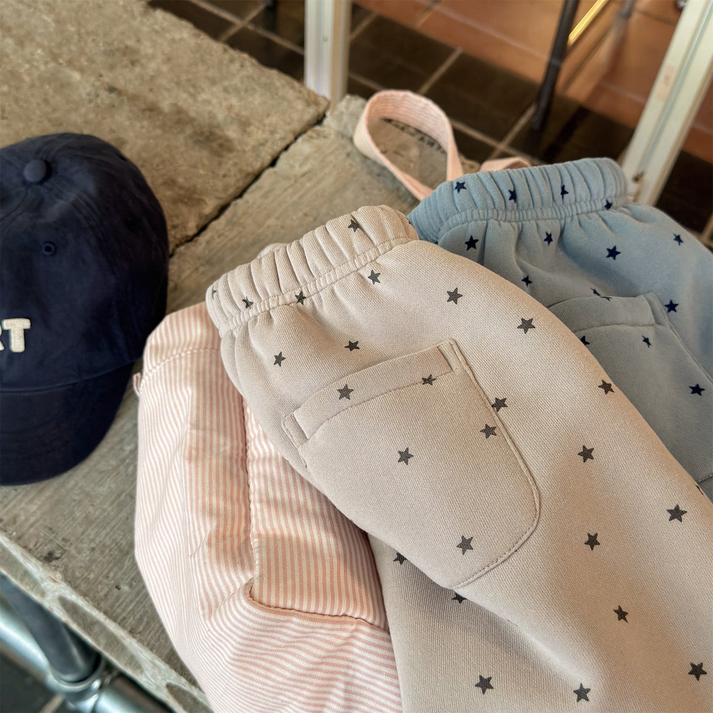 ロングパンツ・スウェットパンツ 裏ボアスウェットパンツ 星スタープリント 暖パン ジャージ【mh0011907】