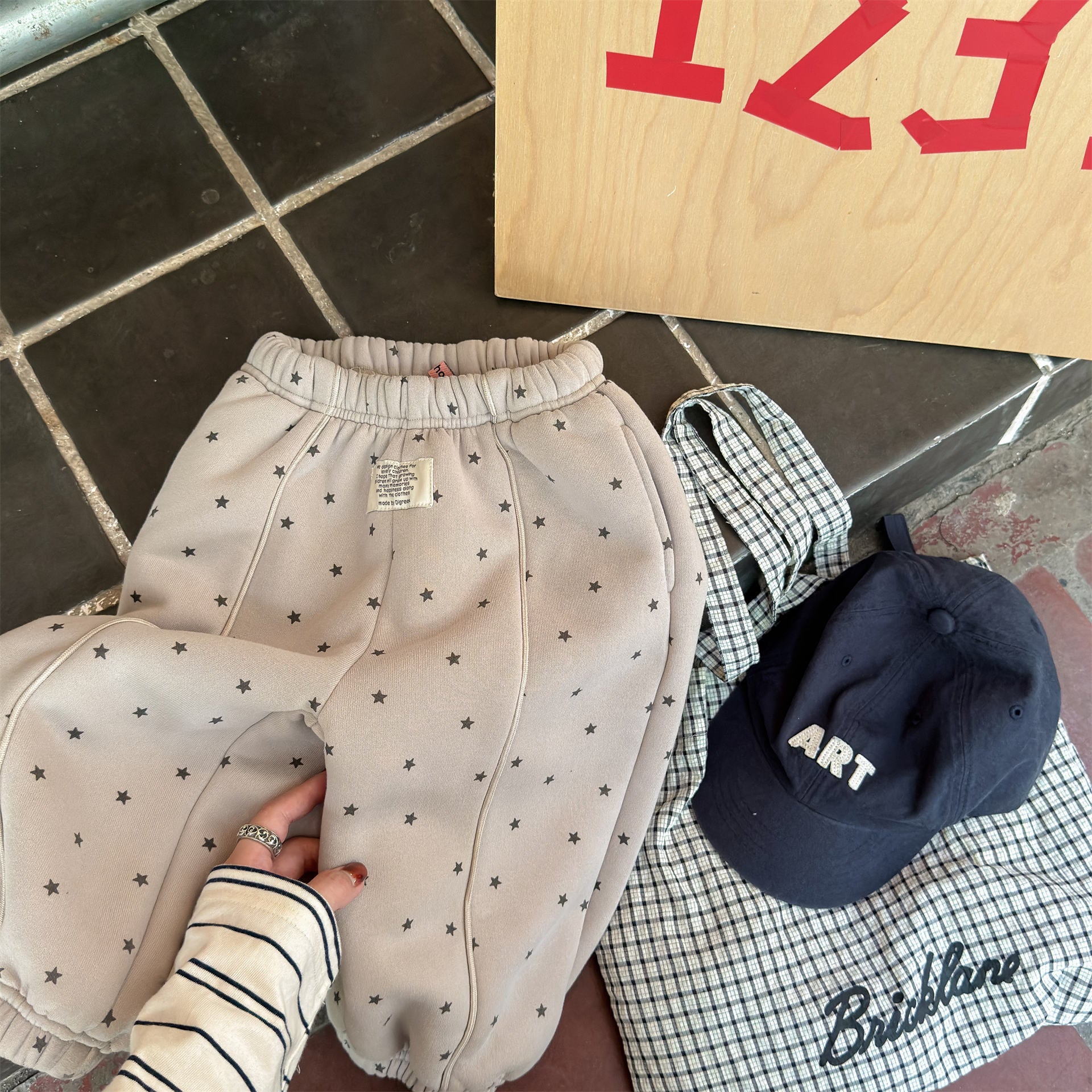 ロングパンツ・スウェットパンツ 裏ボアスウェットパンツ 星スタープリント 暖パン ジャージ【mh0011907】