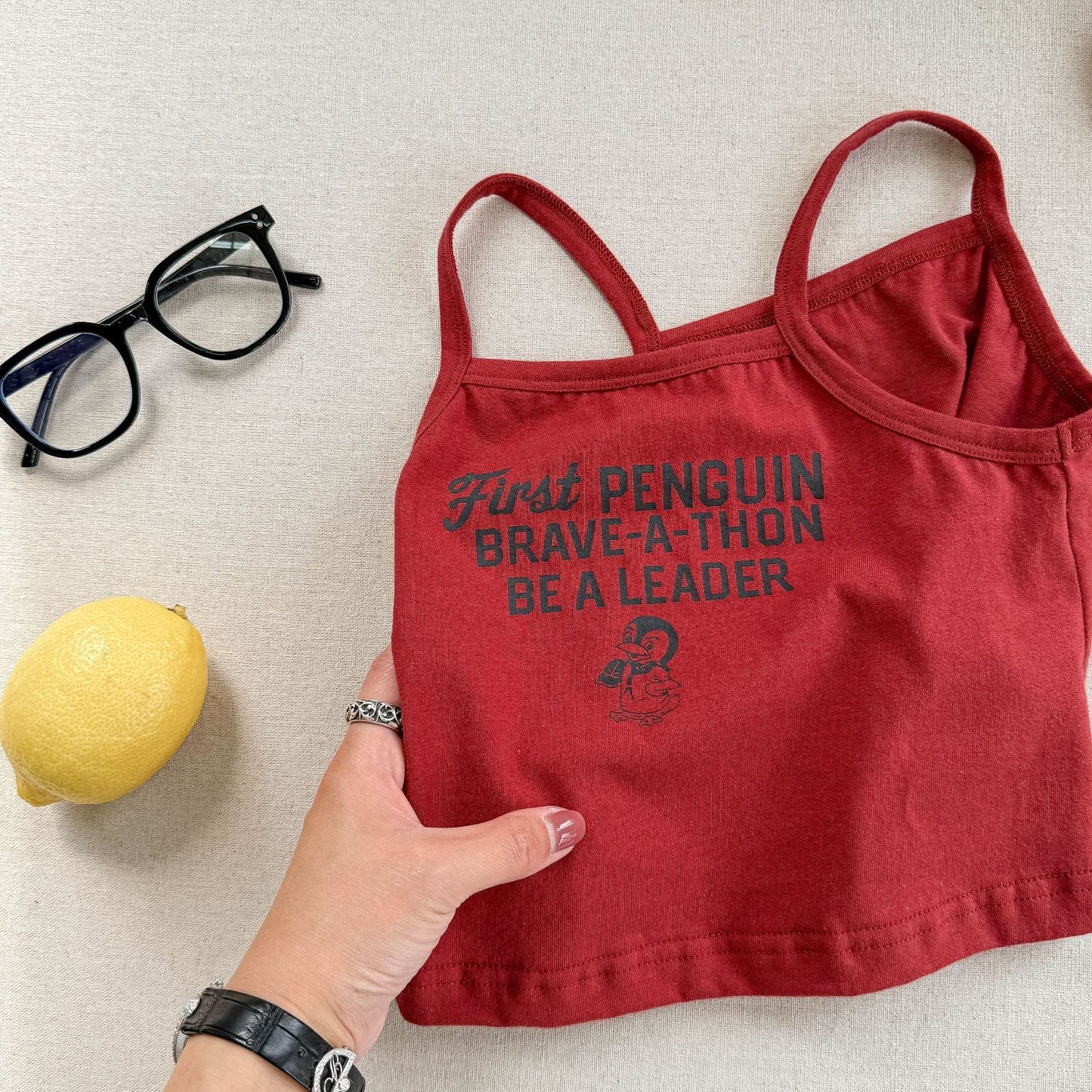 タンクトップ・キャミソール・ノースリーブトップス Red / 80cm ペンギンレターロゴプリントキャミソールトップス【mh0009380】