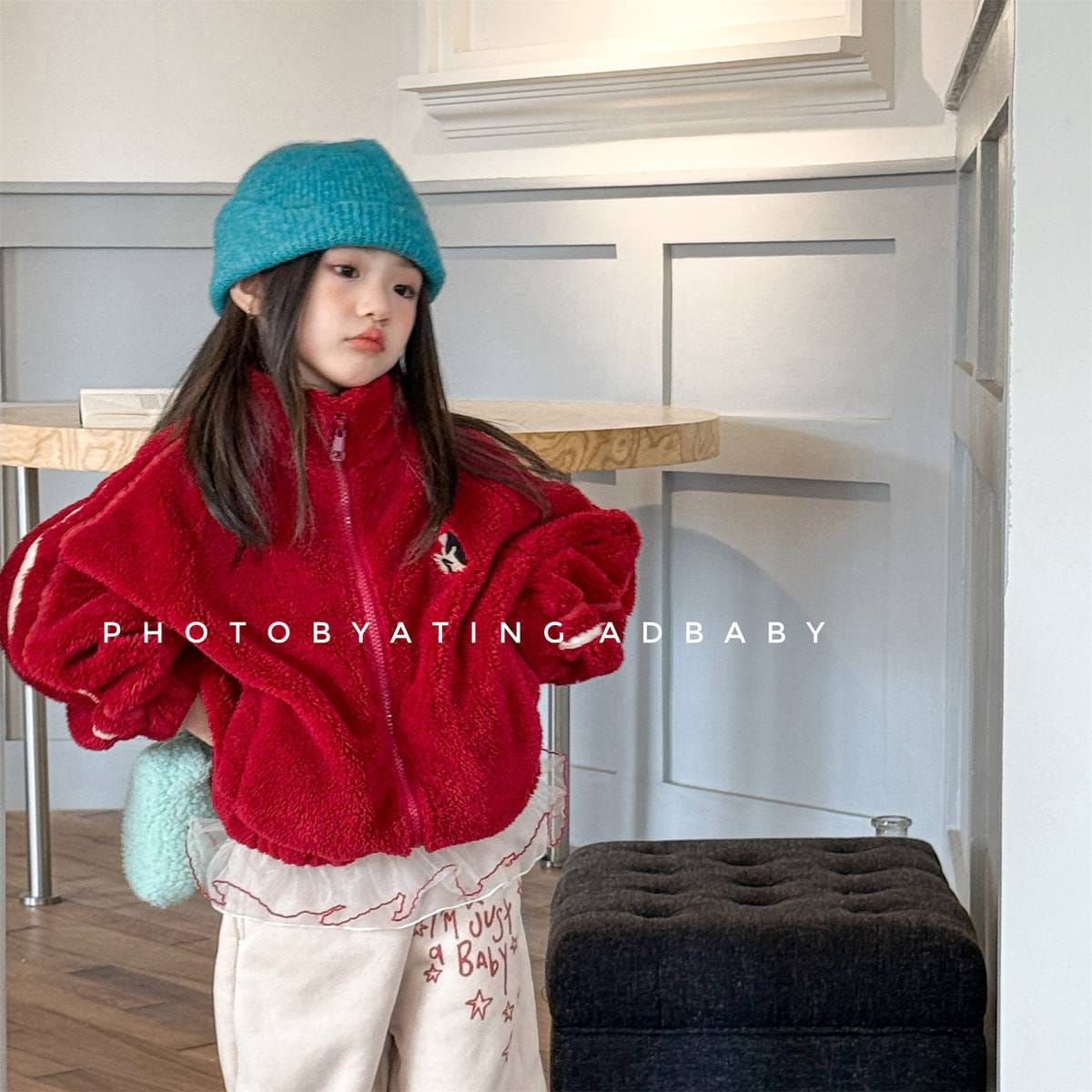 ショートコート・ジャケット・ジャンパー Red / 80cm ボアジャケット アウター ジップアップ 腕ライン 刺繍入り もこもこ素材【mh0011398】