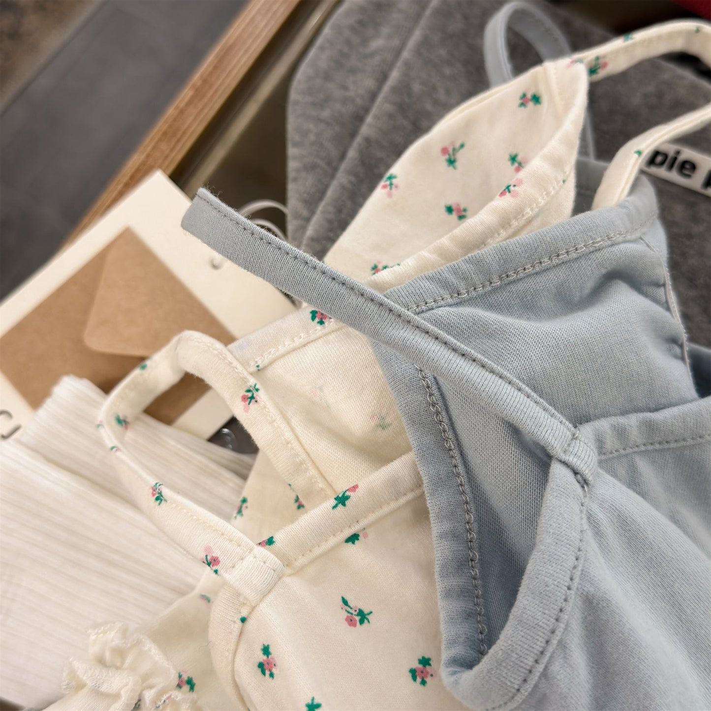 タンクトップ・キャミソール・ノースリーブトップス Sleeveless Camisole Base T-Shirt ノースリーブ キャミソール Tシャツ【mh0011952】